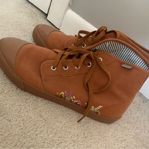 BANGS shoes Sahara style size 11.5